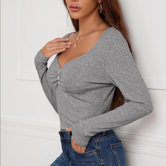 V-Neck Ruched Button Top - Picture 7 of 14